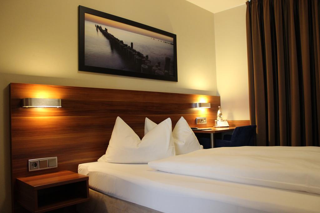 Altstadthotel Kneitinger, Abensberg Δωμάτιο φωτογραφία